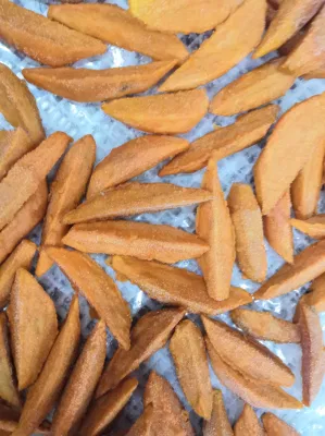 Frites de patates douces frites, quartiers de patates douces surgelés